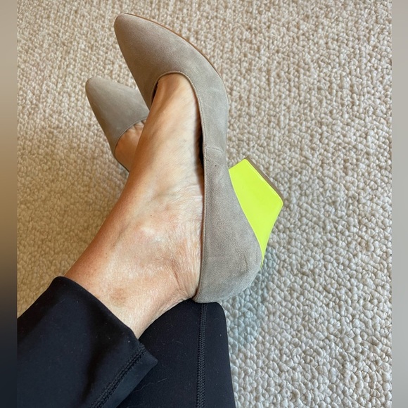 Mango Taupe Suede Lime Block Heel Pump - Picture 3 of 9